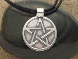 Alle Keltisches amulett aufgelistet